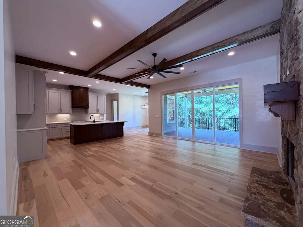 260 Edgewater TRL S Toccoa, GA 30577