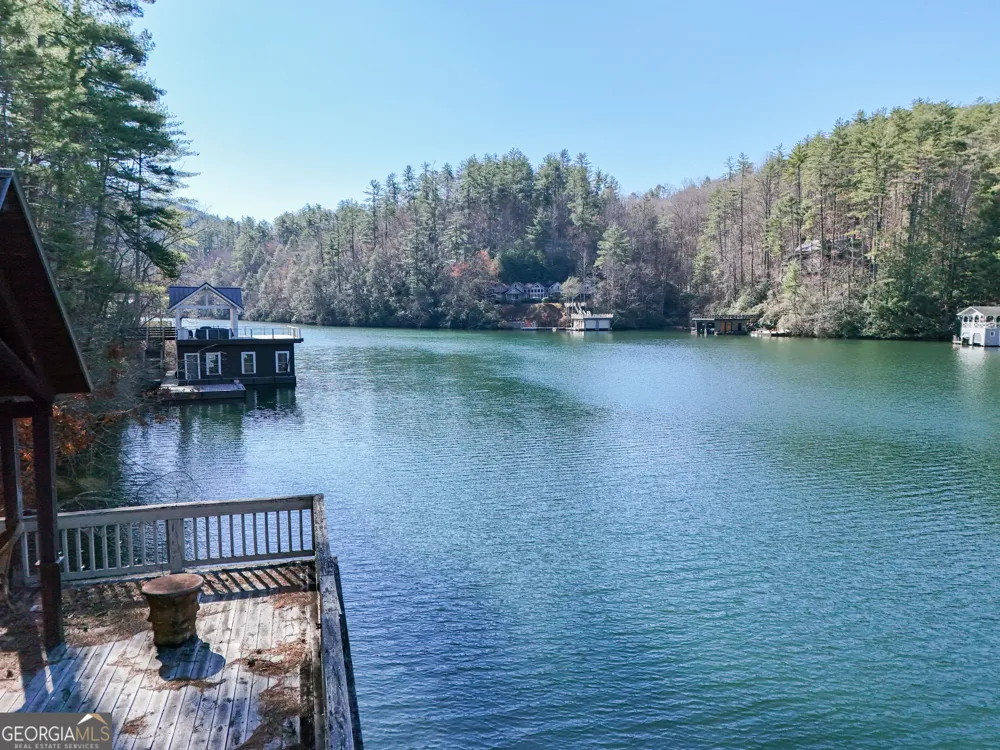 91 Dragway LN Lakemont, GA 30552