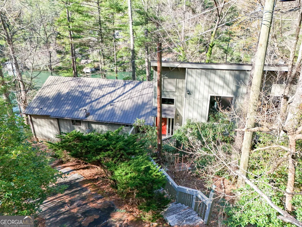 91 Dragway LN Lakemont, GA 30552