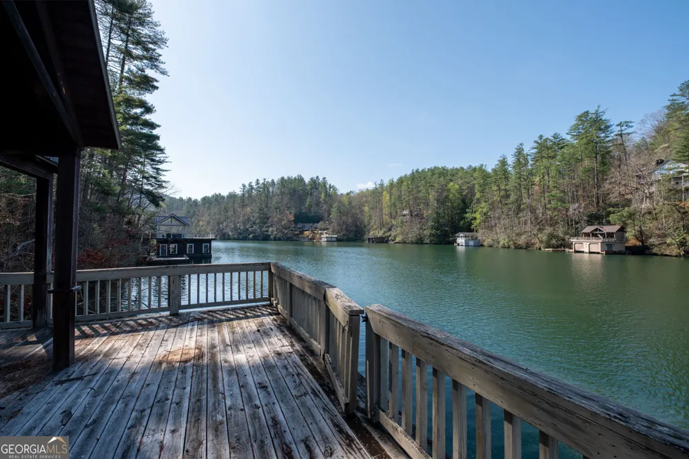 91 Dragway LN Lakemont, GA 30552