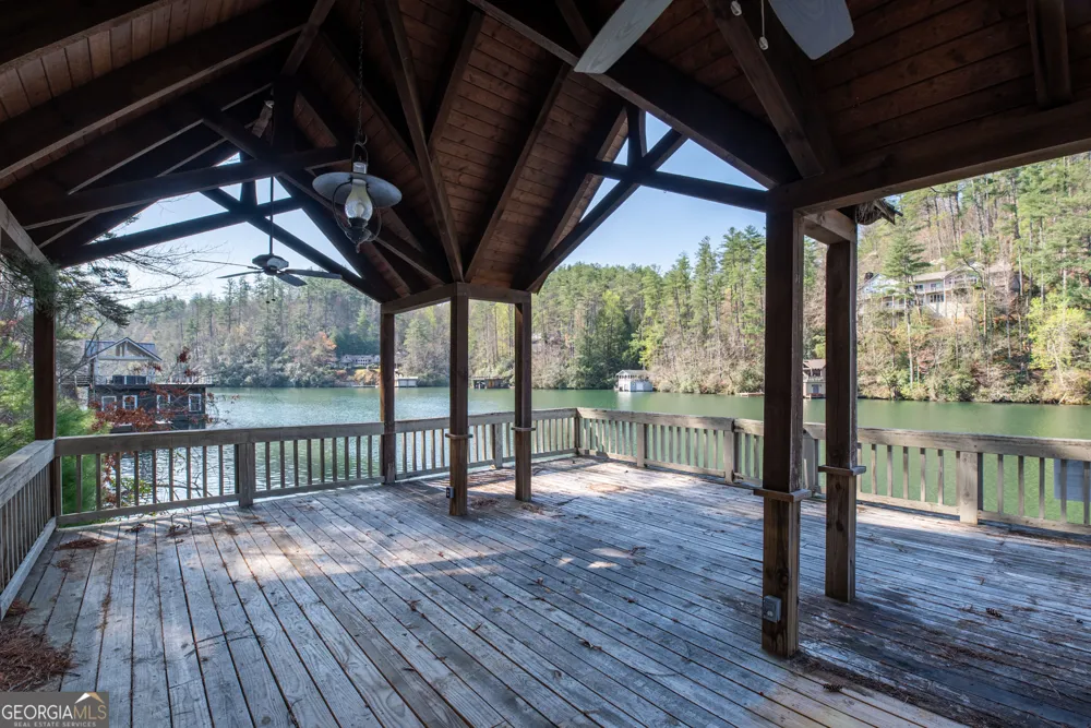91 Dragway LN Lakemont, GA 30552