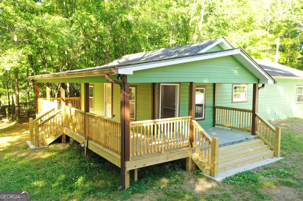 109 Vernon ST Toccoa, GA 30577