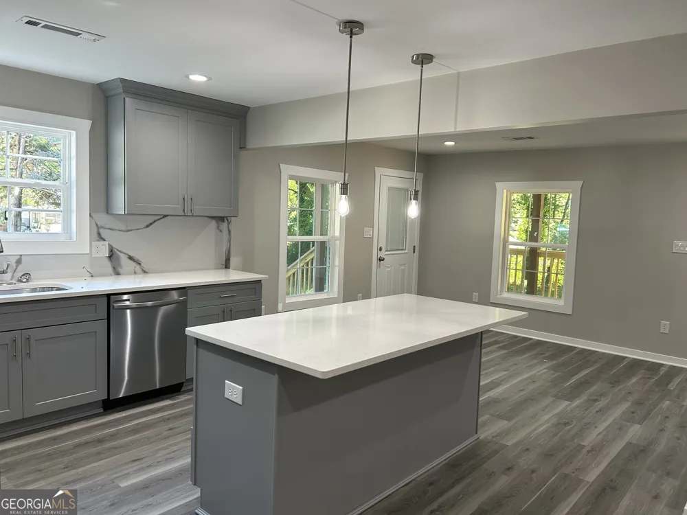 109 Vernon ST Toccoa, GA 30577