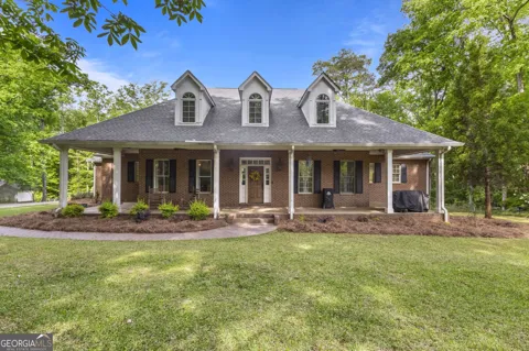 54 Meadow LN