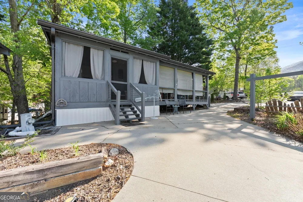 42 Nomad TRL Cleveland, GA 30528