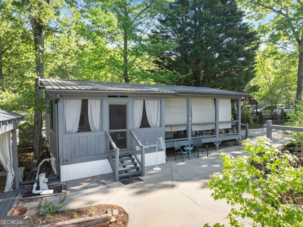 42 Nomad TRL Cleveland, GA 30528