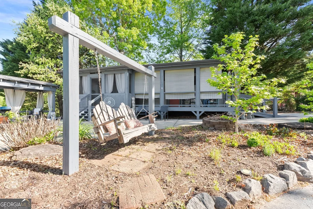 42 Nomad TRL Cleveland, GA 30528