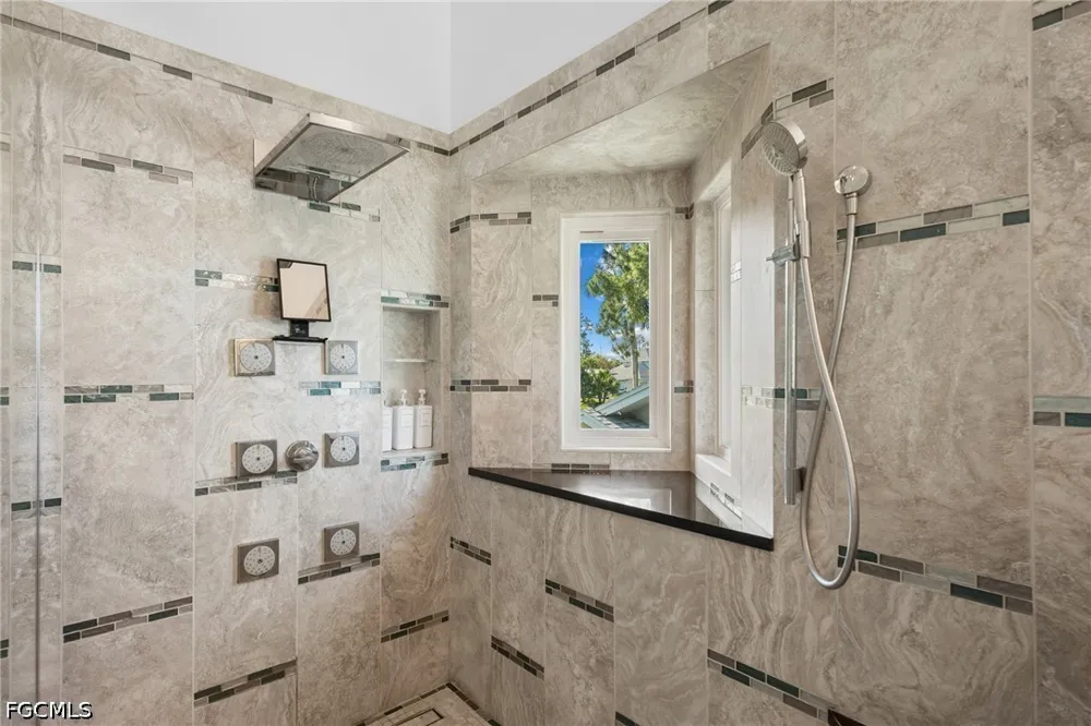 Waxmyrtle Way Naples, FL 34109