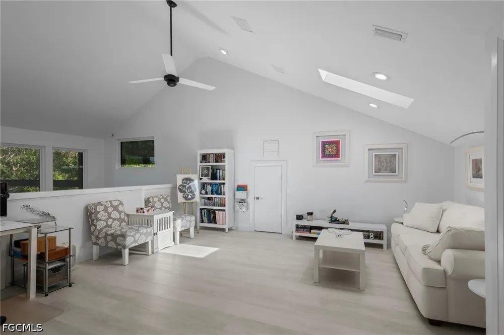 Waxmyrtle Way Naples, FL 34109