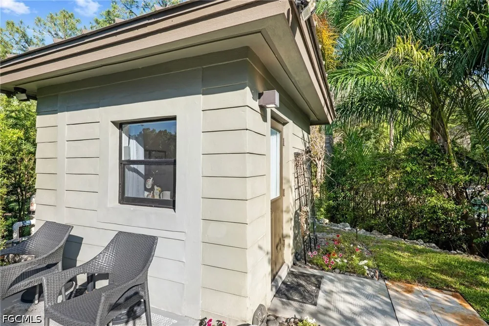 Waxmyrtle Way Naples, FL 34109