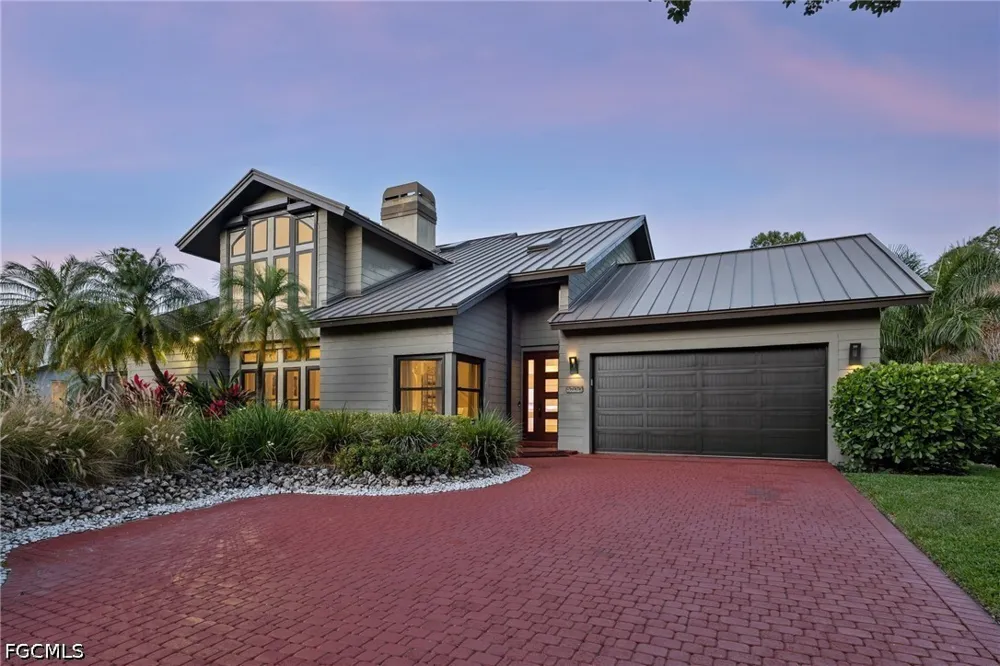 Waxmyrtle Way Naples, FL 34109
