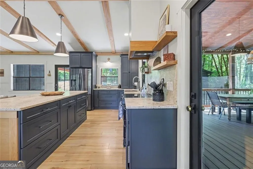 159 Manor Oak TRL Toccoa, GA 30577
