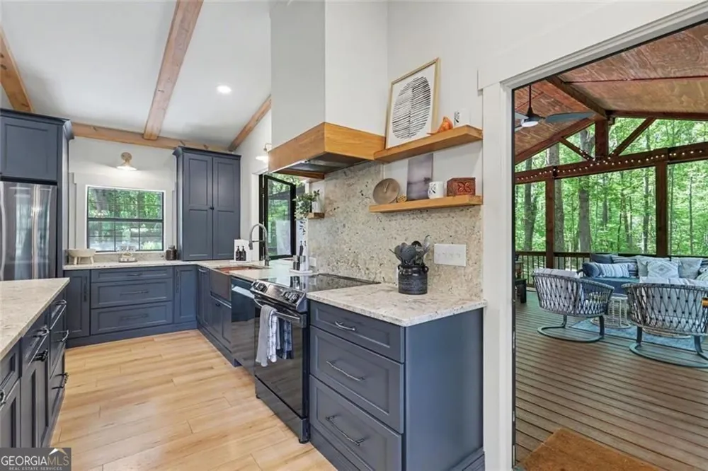 159 Manor Oak TRL Toccoa, GA 30577
