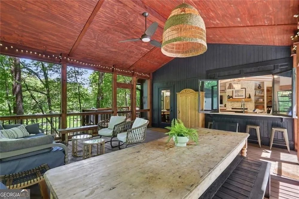 159 Manor Oak TRL Toccoa, GA 30577