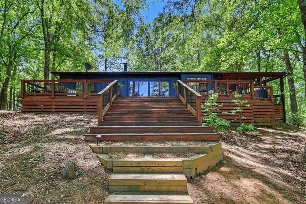 159 Manor Oak TRL Toccoa, GA 30577