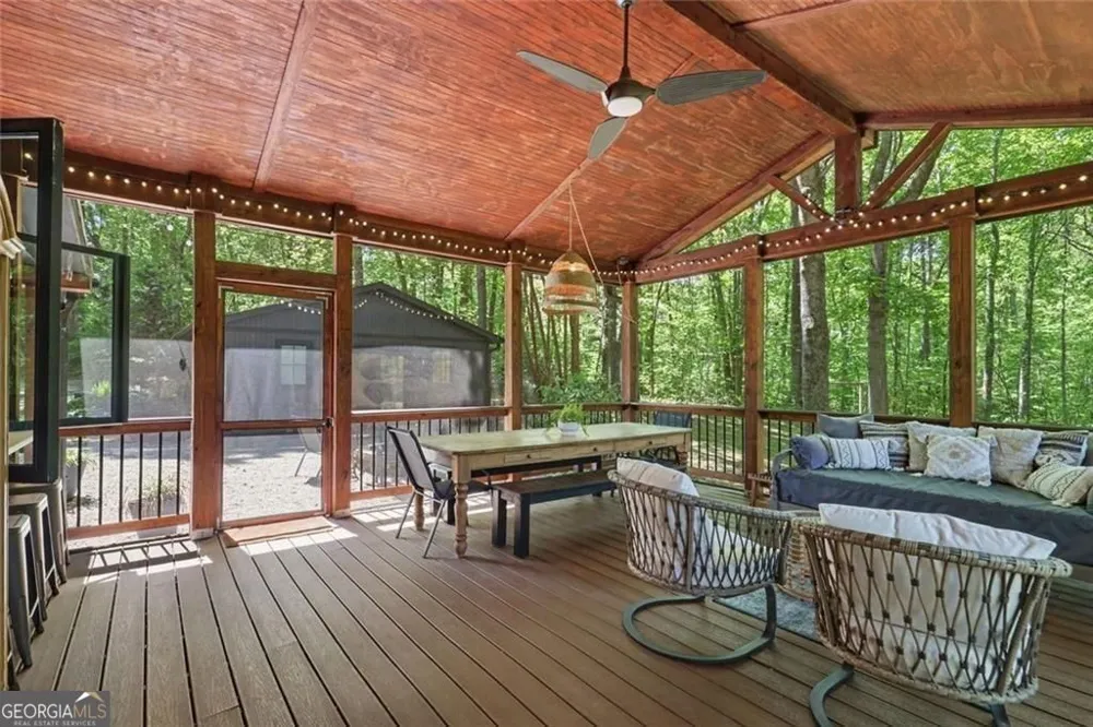 159 Manor Oak TRL Toccoa, GA 30577