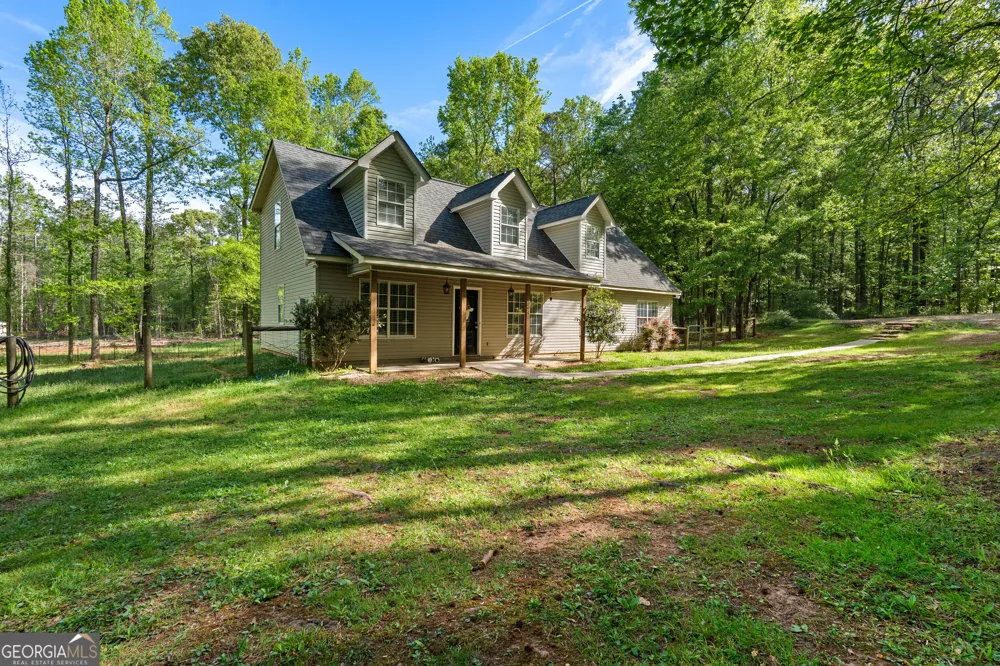 6094 Old Zebulon RD Concord, GA 30206