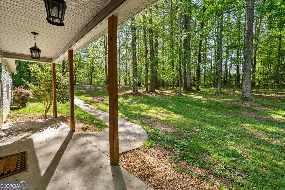 6094 Old Zebulon RD Concord, GA 30206