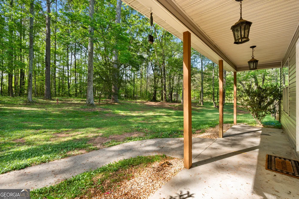 6094 Old Zebulon RD Concord, GA 30206