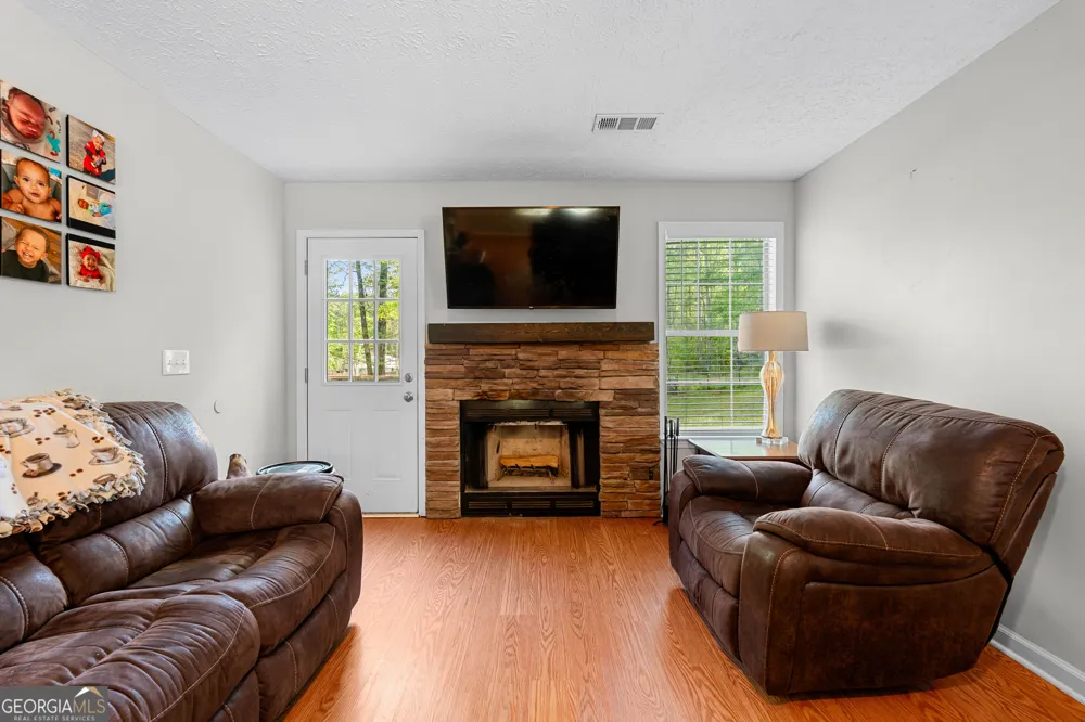 6094 Old Zebulon RD Concord, GA 30206