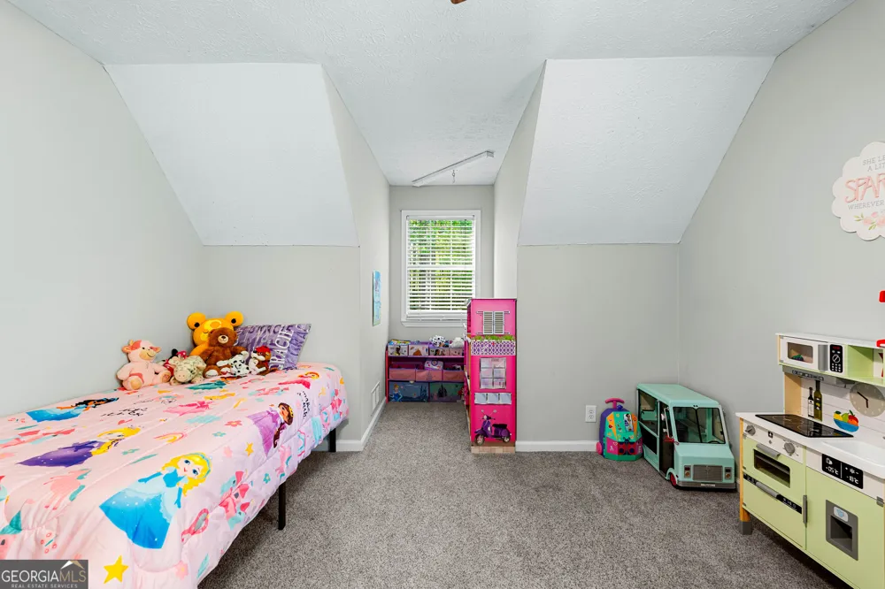 6094 Old Zebulon RD Concord, GA 30206