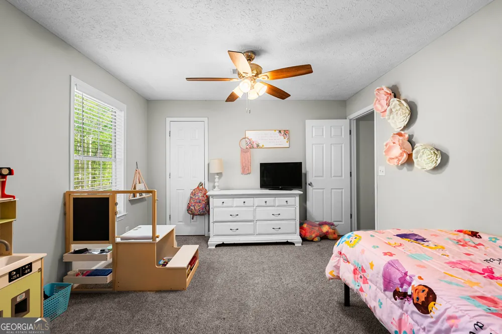 6094 Old Zebulon RD Concord, GA 30206