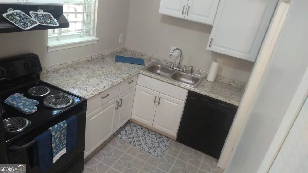 4701 Flat Shoals 42A RD Union City, GA 30291