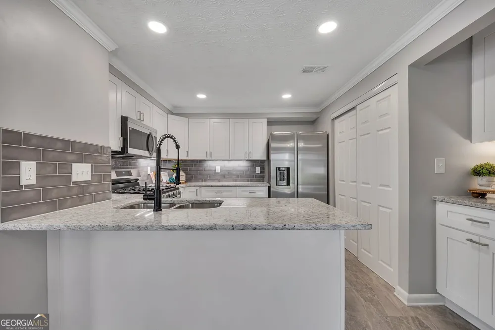 1321 Keys Lake DR NE Brookhaven, GA 30319