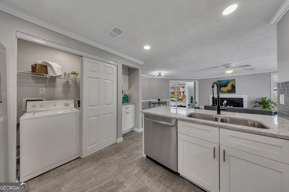 1321 Keys Lake DR NE Brookhaven, GA 30319