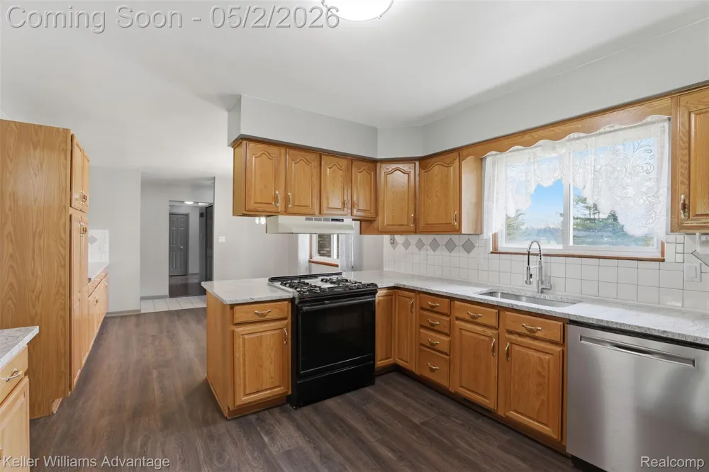 28800 Sibley Road Huron Charter Township, MI 48174