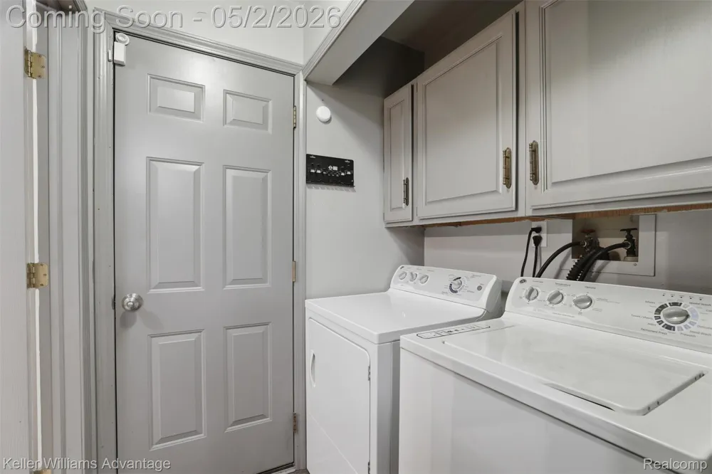28800 Sibley Road Huron Charter Township, MI 48174
