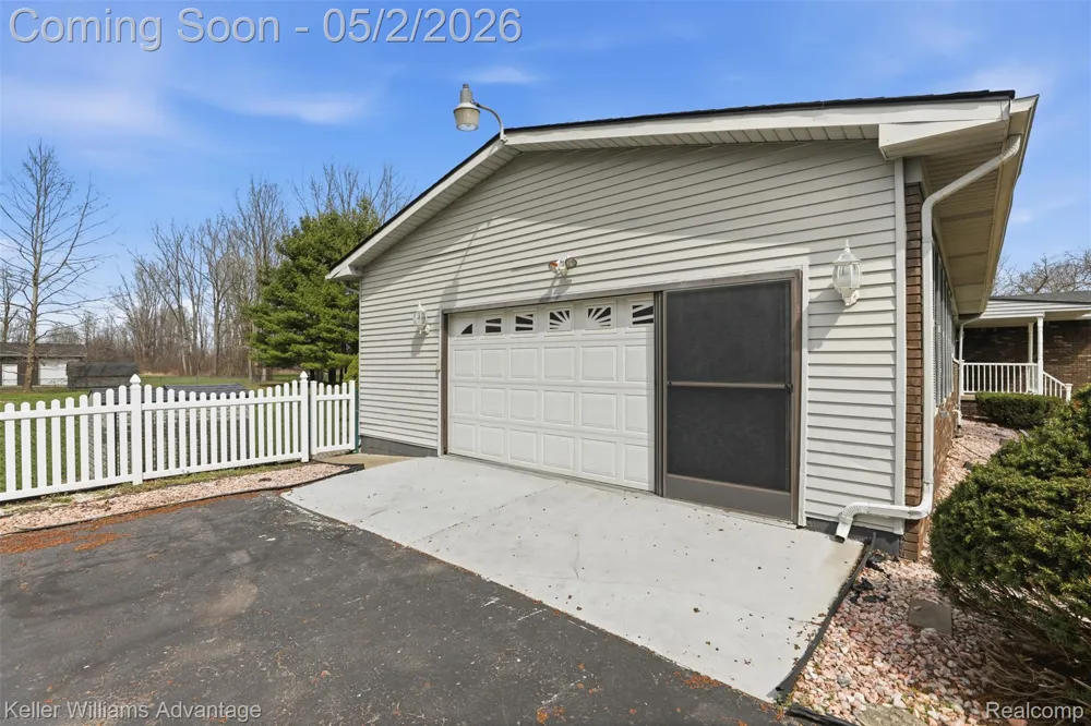 28800 Sibley Road Huron Charter Township, MI 48174