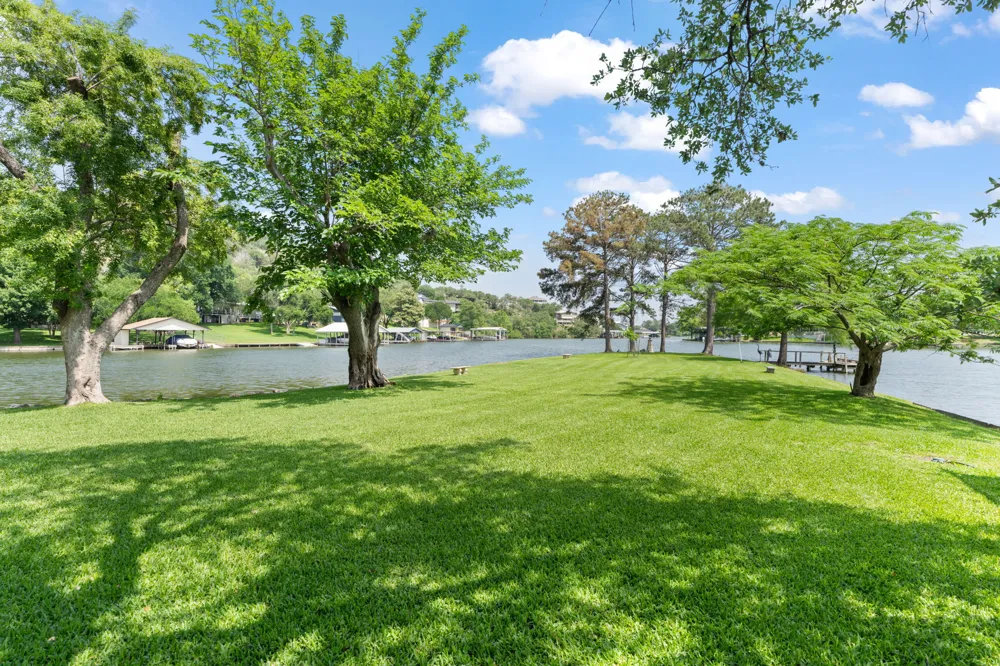 327 Mountain View Drive Sunrise Beach, TX 78643