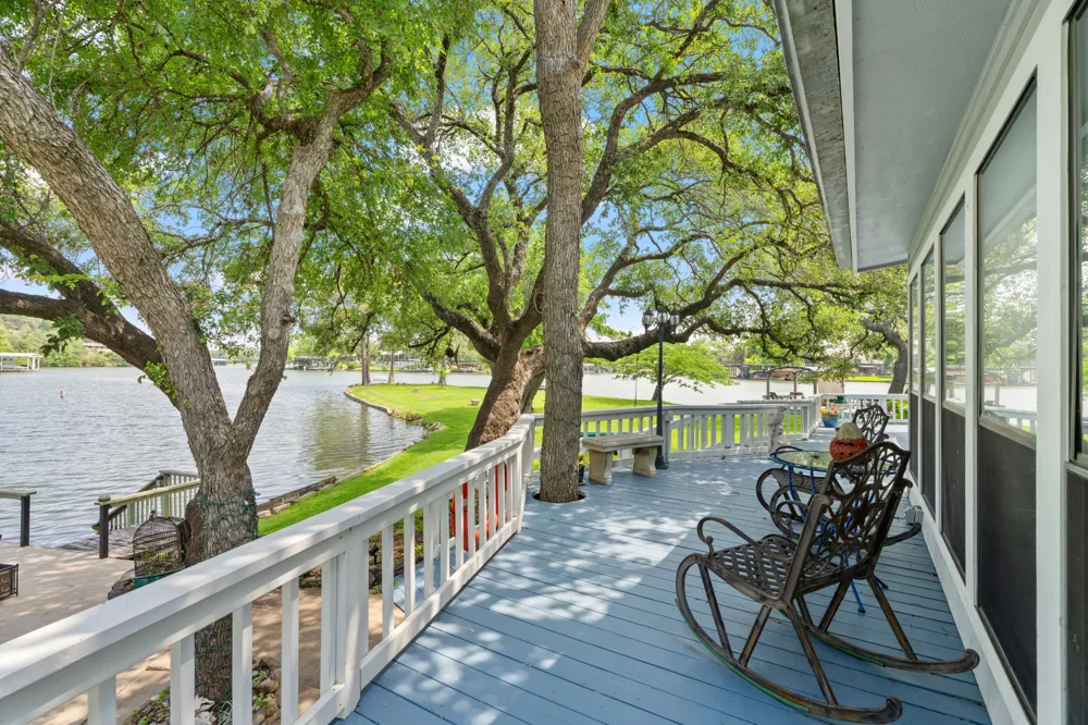 327 Mountain View Drive Sunrise Beach, TX 78643