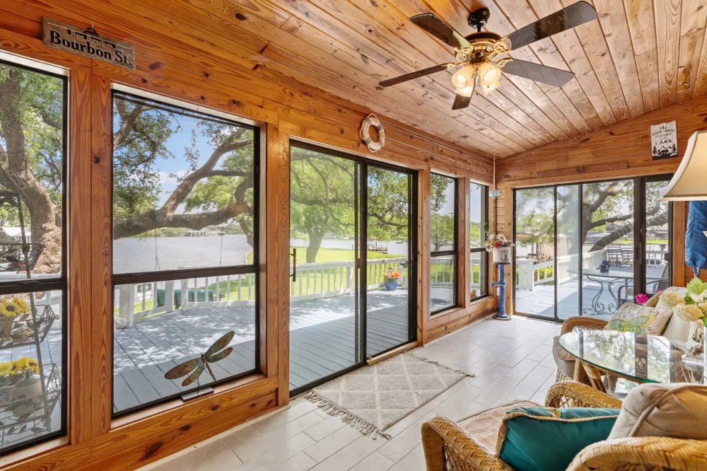 327 Mountain View Drive Sunrise Beach, TX 78643