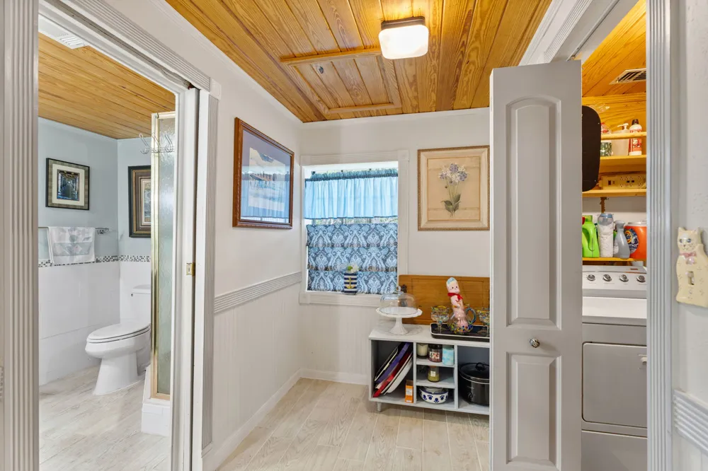 327 Mountain View Drive Sunrise Beach, TX 78643