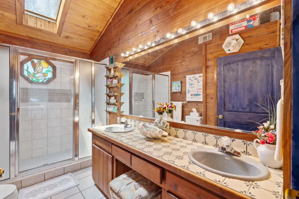 327 Mountain View Drive Sunrise Beach, TX 78643
