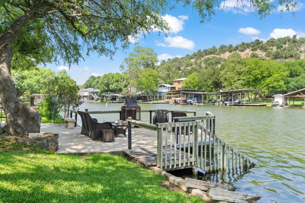 327 Mountain View Drive Sunrise Beach, TX 78643