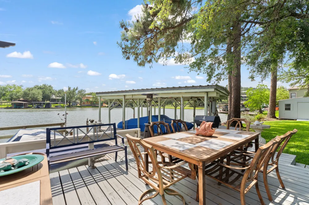 327 Mountain View Drive Sunrise Beach, TX 78643