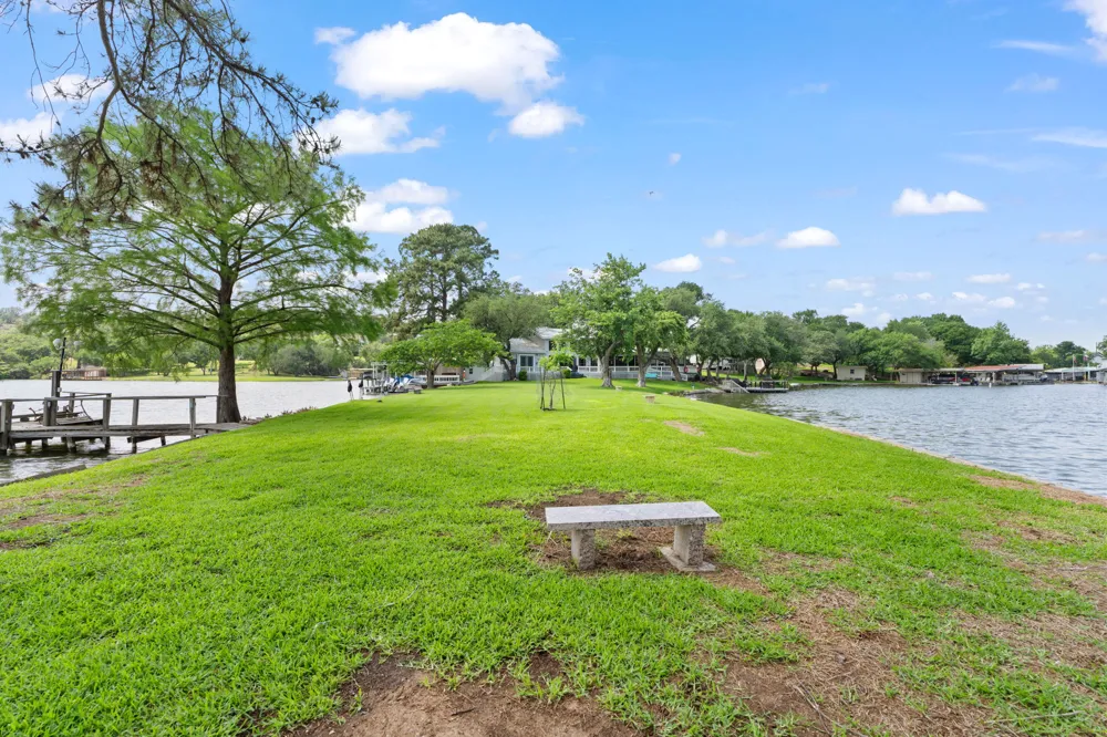 327 Mountain View Drive Sunrise Beach, TX 78643