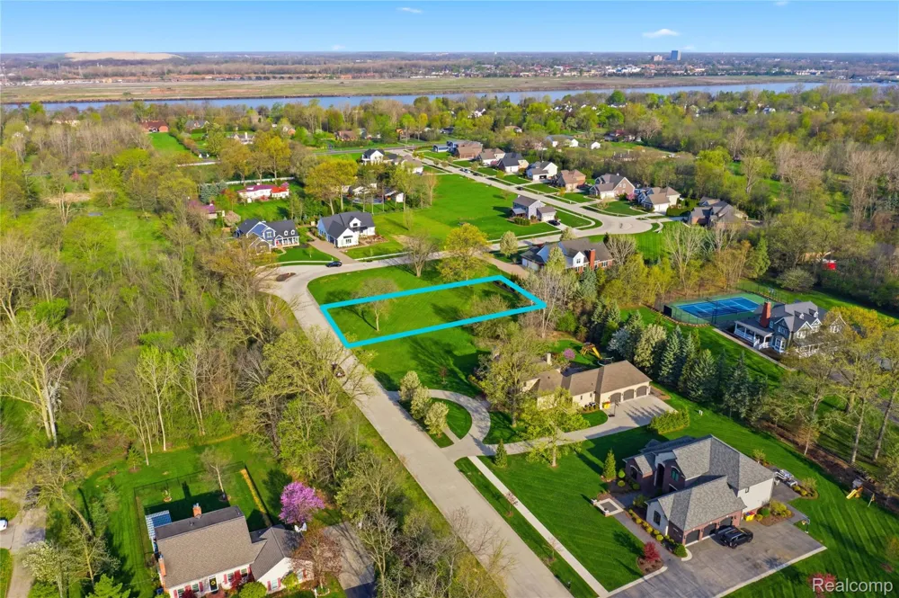 8946 Potowatomi Drive Grosse Ile Township, MI 48138