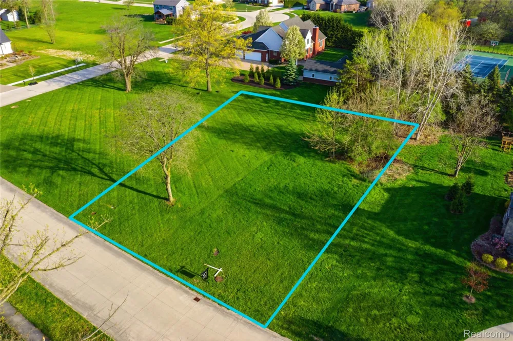 8946 Potowatomi Drive Grosse Ile Township, MI 48138