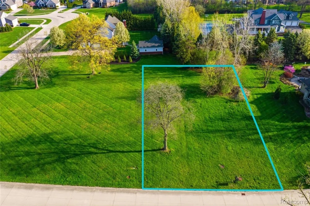 8946 Potowatomi Drive Grosse Ile Township, MI 48138