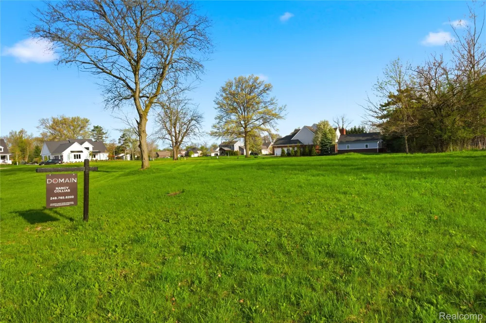 8946 Potowatomi Drive Grosse Ile Township, MI 48138