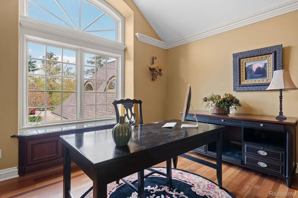 433 John R Milford Village, MI 48381