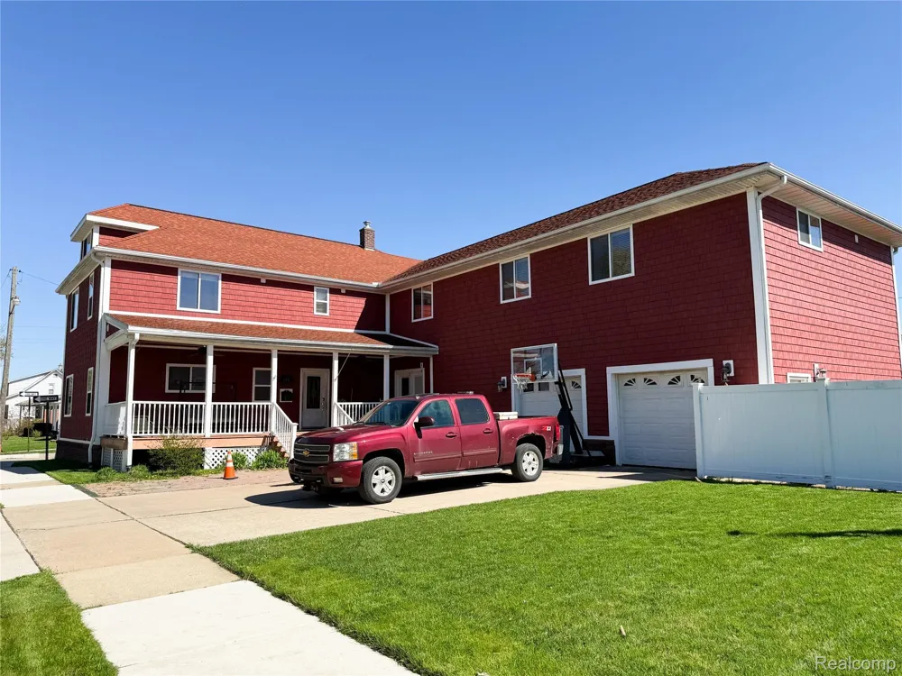 703 Saint John Street Wyandotte City, MI 48192