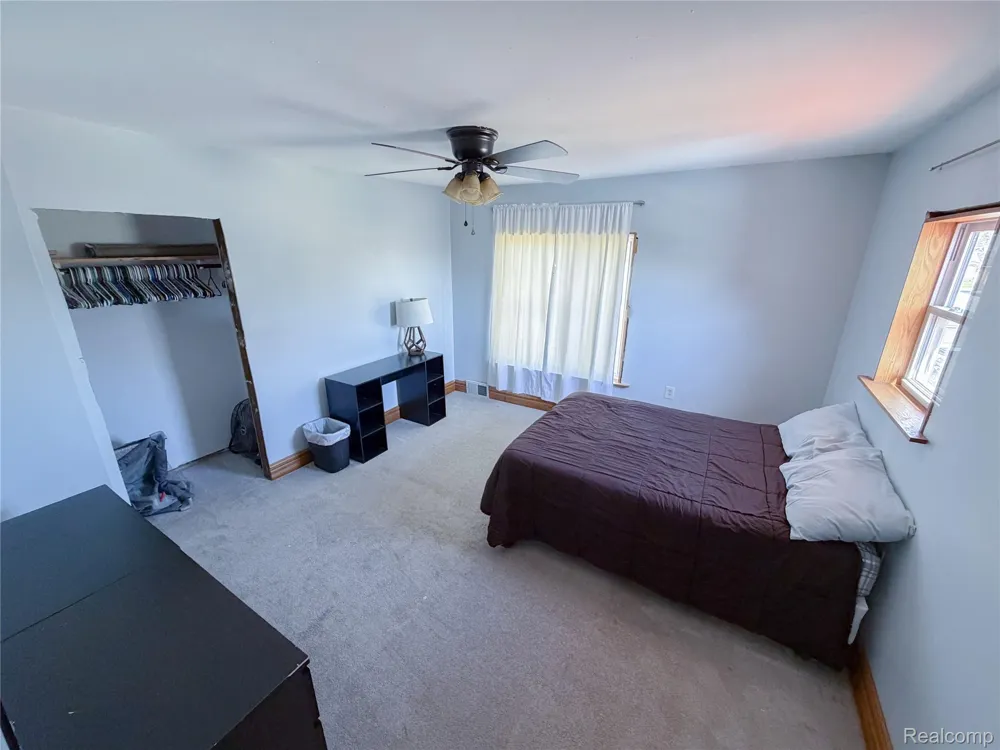703 Saint John Street Wyandotte City, MI 48192