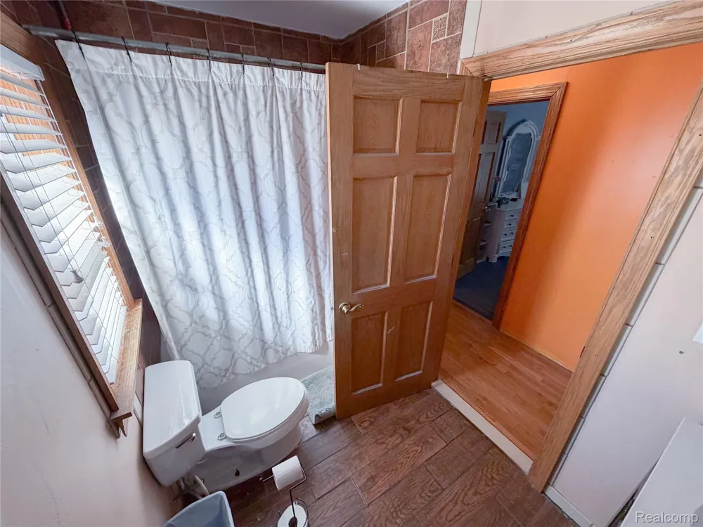 703 Saint John Street Wyandotte City, MI 48192