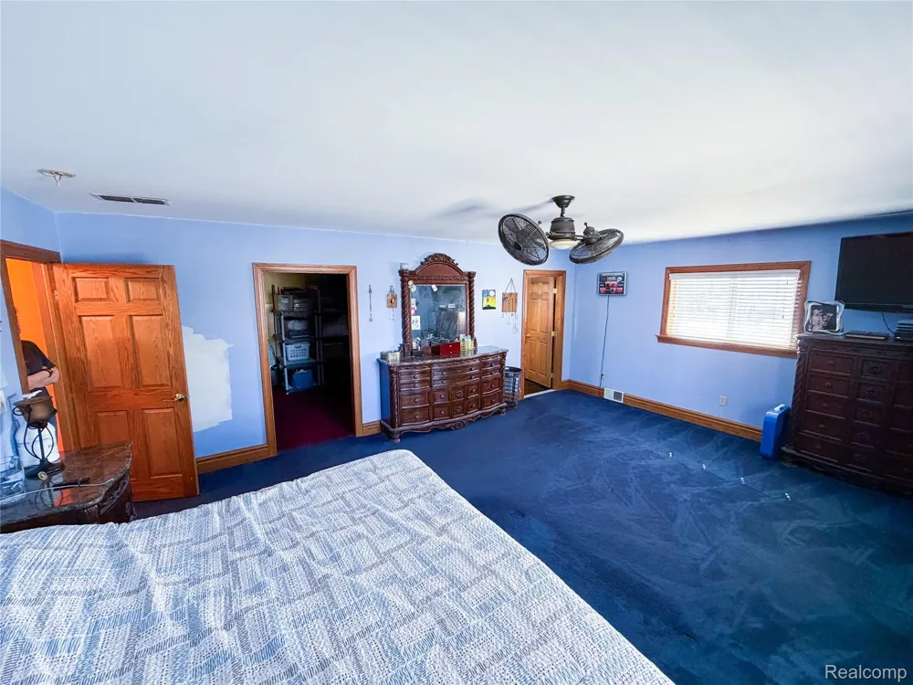 703 Saint John Street Wyandotte City, MI 48192