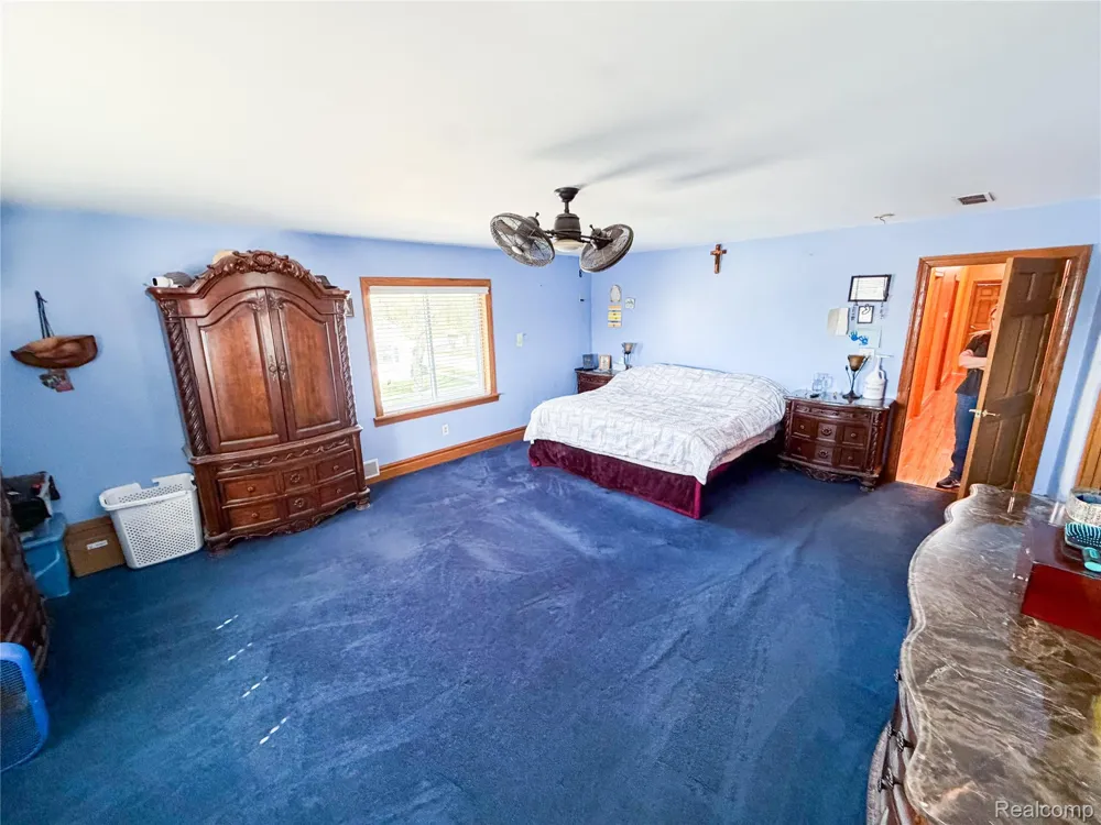 703 Saint John Street Wyandotte City, MI 48192